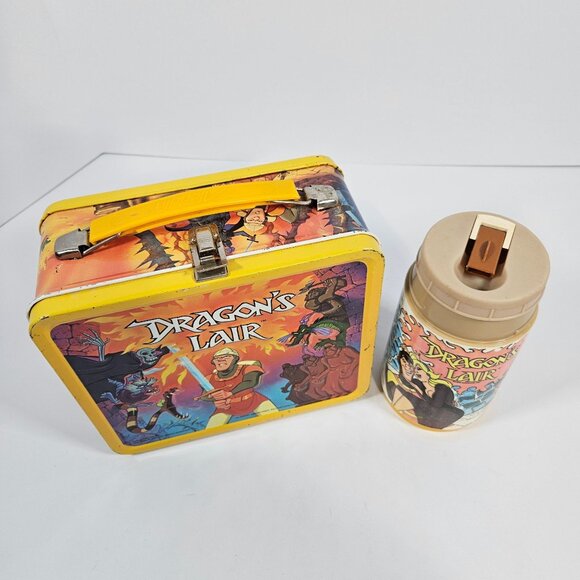 Dragons Lair Arcade Game Vintage Metal Lunchbox & Thermos Set 1983 Aladdin - Picture 2 of 13